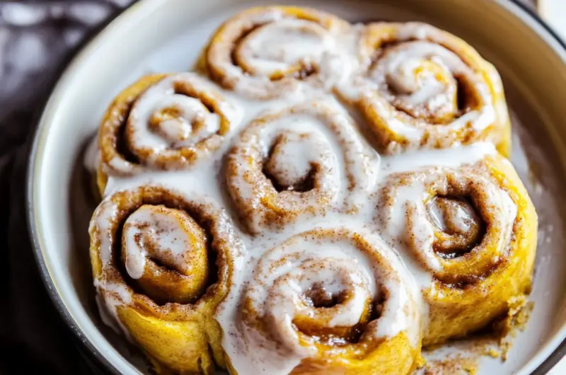 The Best Pumpkin Cinnamon Rolls You’ll Ever Eat