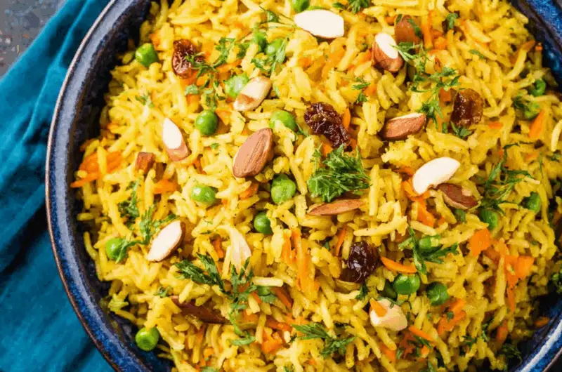 Easy Rice Pilaf with Peas and Carrots